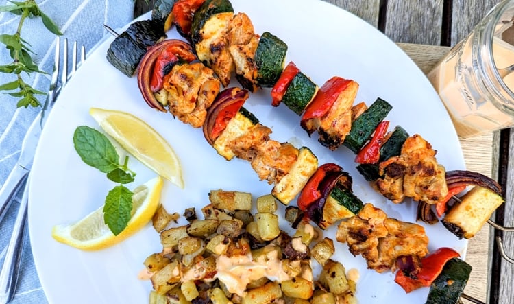 Chicken and halloumi kebabs best sale